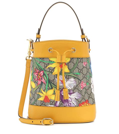 gucci ophidia gg flora pattern small bucket bag in yellow